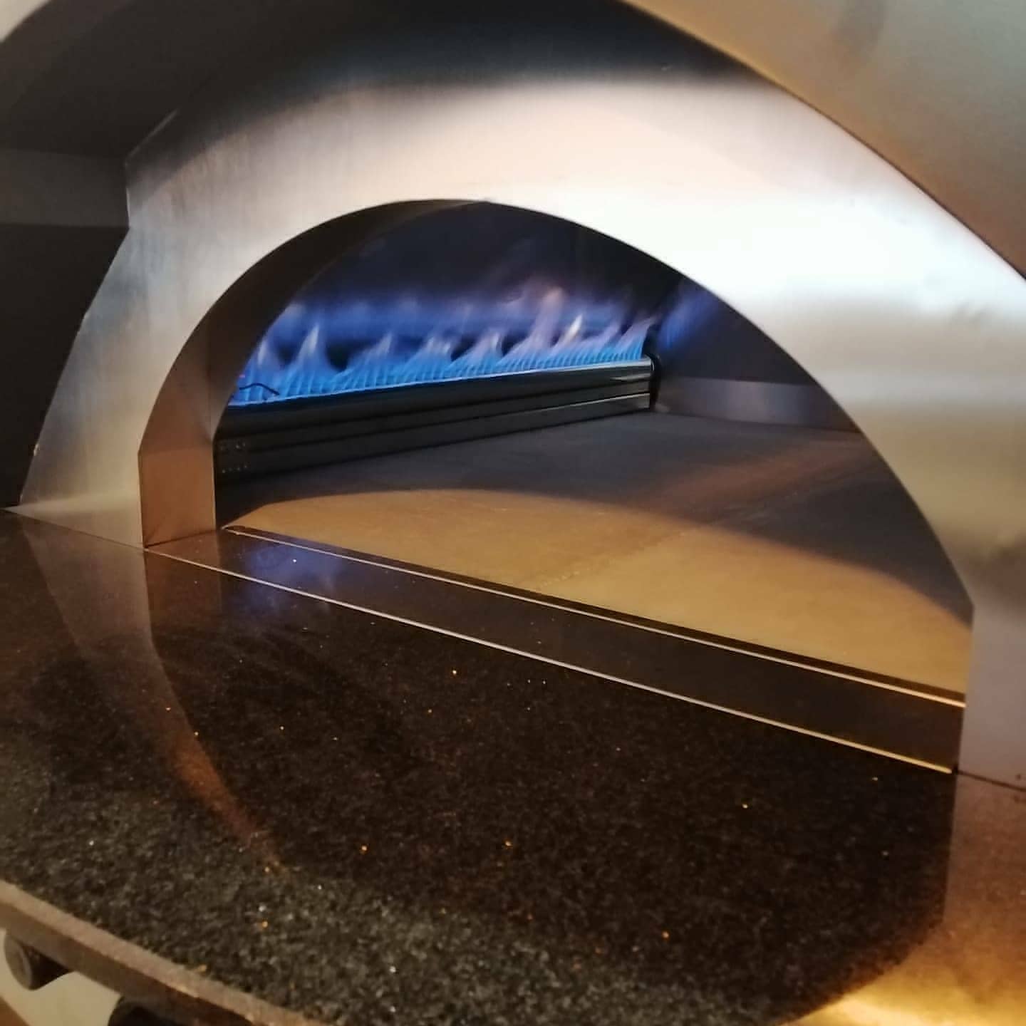 Imagem do produto Forno de pizzas a gás para 12 pizzas ø 300 mm